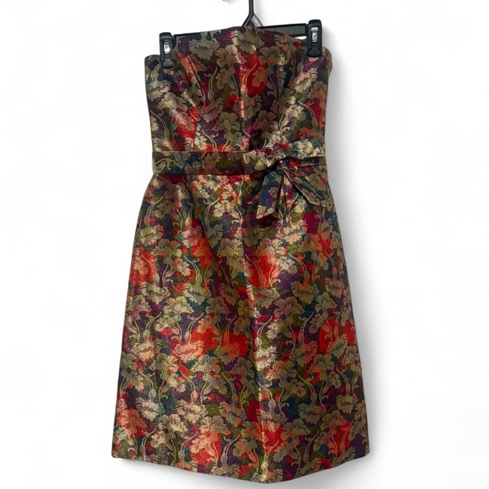 David Meister strapless floral dress with bow detail. Size: 2